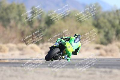 media/Dec-07-2025-CVMA (Sun) [[3e7d2de5dc]]/Race 12- Formula 40 MW and LW/